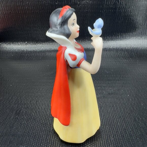 Vintage Disney Sri Lanka Snow White Porcelain Figurine Holding A Blue Bird VTG - Picture 8 of 8